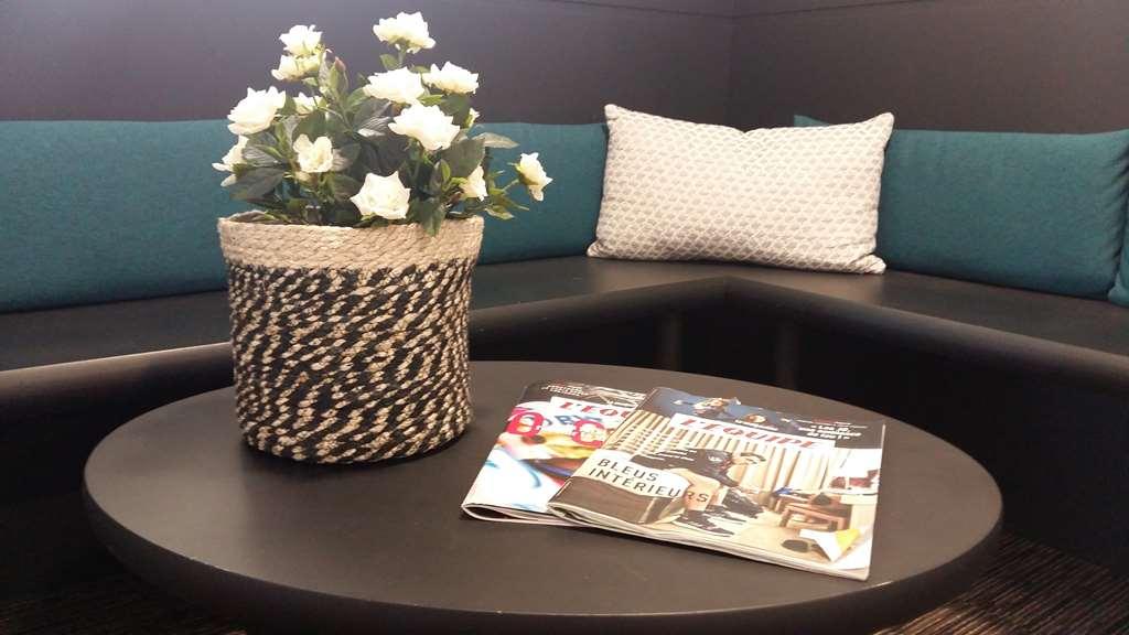 Hotel Kyriad Brive Ouest Ресторан фото