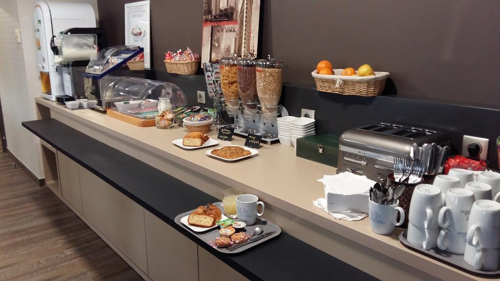 Hotel Kyriad Brive Ouest Екстер'єр фото