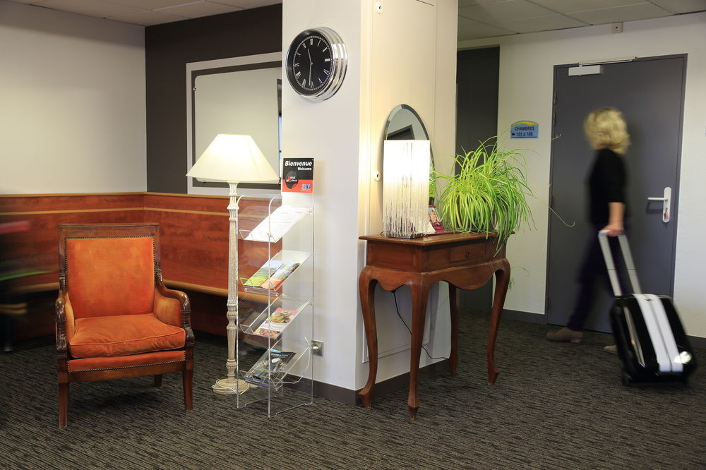 Hotel Kyriad Brive Ouest Екстер'єр фото