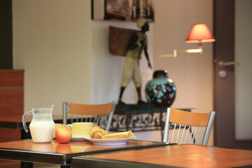 Hotel Kyriad Brive Ouest Екстер'єр фото